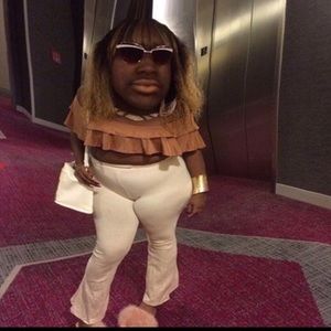 Meet your Posher, Kaitlyn